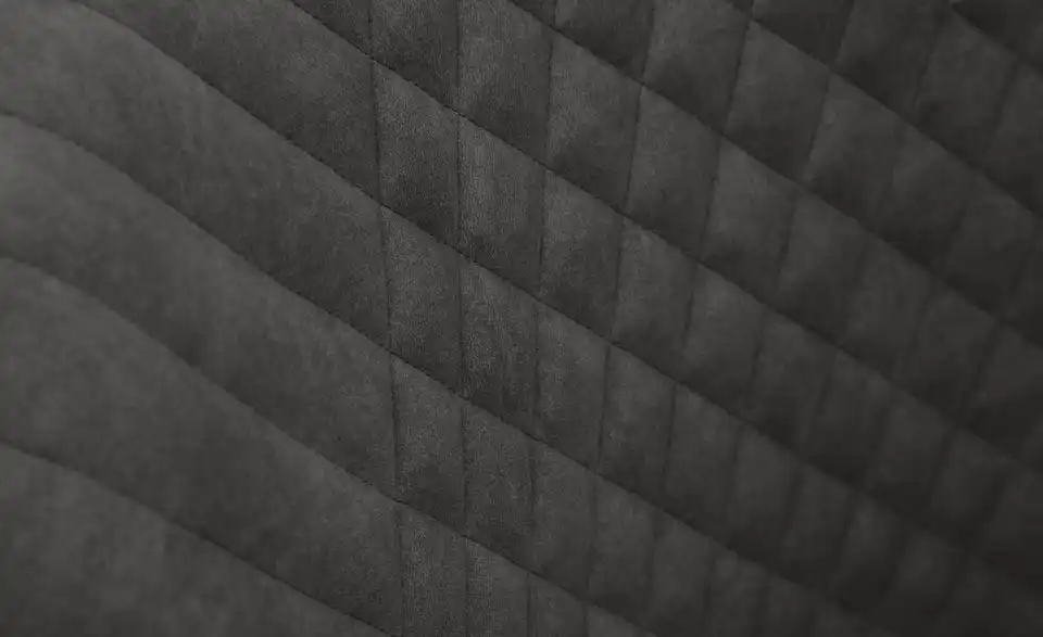 Gray & Jones Armlehnstuhl Mit Diamant-Steppung Tierra Fuego Two 5 Gray & Jones Armlehnstuhl Mit Diamant-Steppung Tierra Fuego Two – Bild 5